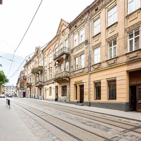 #1 Apartment Lviv Buitenkant foto