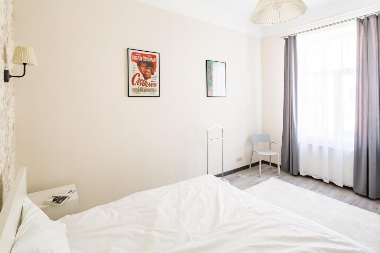#1 Apartment Lviv Buitenkant foto