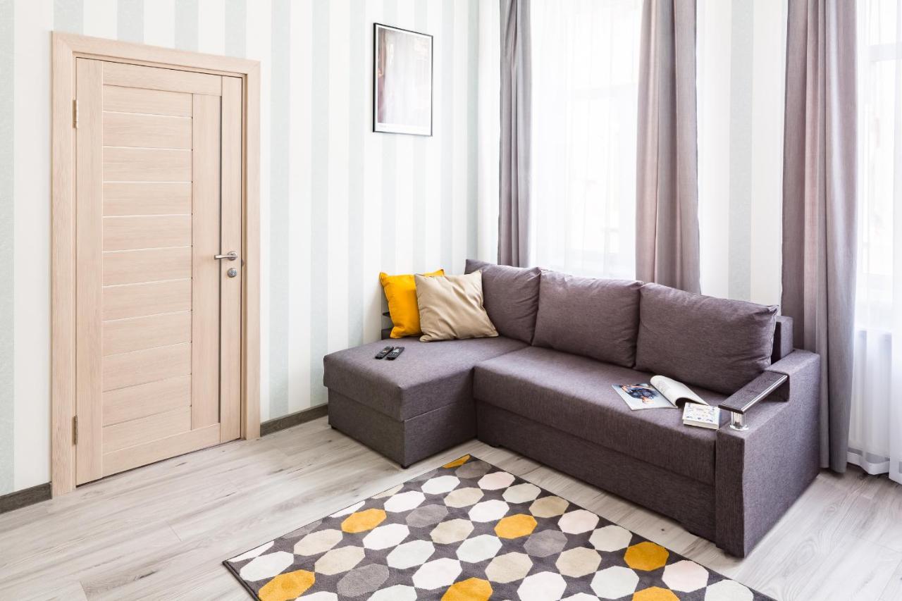 #1 Apartment Lviv Buitenkant foto